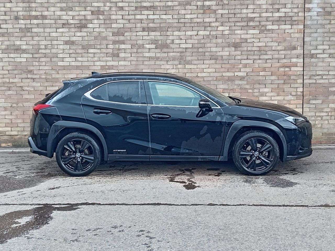 A 2022 LEXUS UX 2.0 250h SUV 5dr Petrol Hybrid E-CVT Euro 6 (s/s) (184 ps) A 2022 LEXUS UX 2.0 250h SUV 5dr Petrol Hybrid E-CVT Euro 6 (s/s) (184 ps)