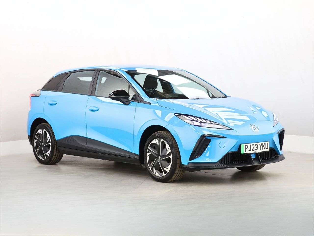 A 2023 MG MG 4 51kWh SE Hatchback 5dr Electric Auto (170 ps) A 2023 MG MG 4 51kWh SE Hatchback 5dr Electric Auto (170 ps)