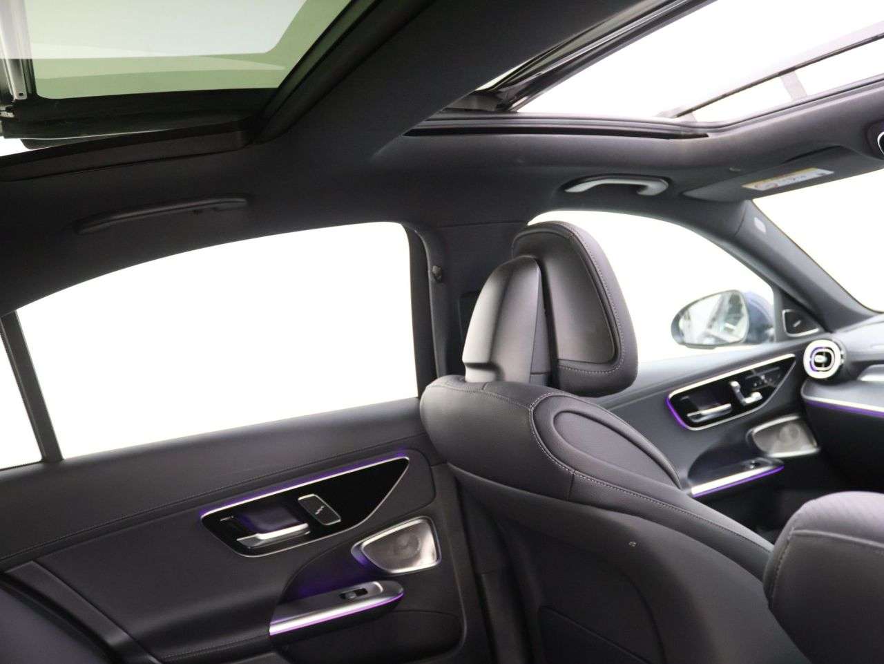 A 2023 MERCEDES-BENZ C CLASS 2.0 C300e 25.4kWh AMG Line (Premium Plus) Saloon 4dr Petrol Plug-in Hybrid A 2023 MERCEDES-BENZ C CLASS 2.0 C300e 25.4kWh AMG Line (Premium Plus) Saloon 4dr Petrol Plug-in Hybrid