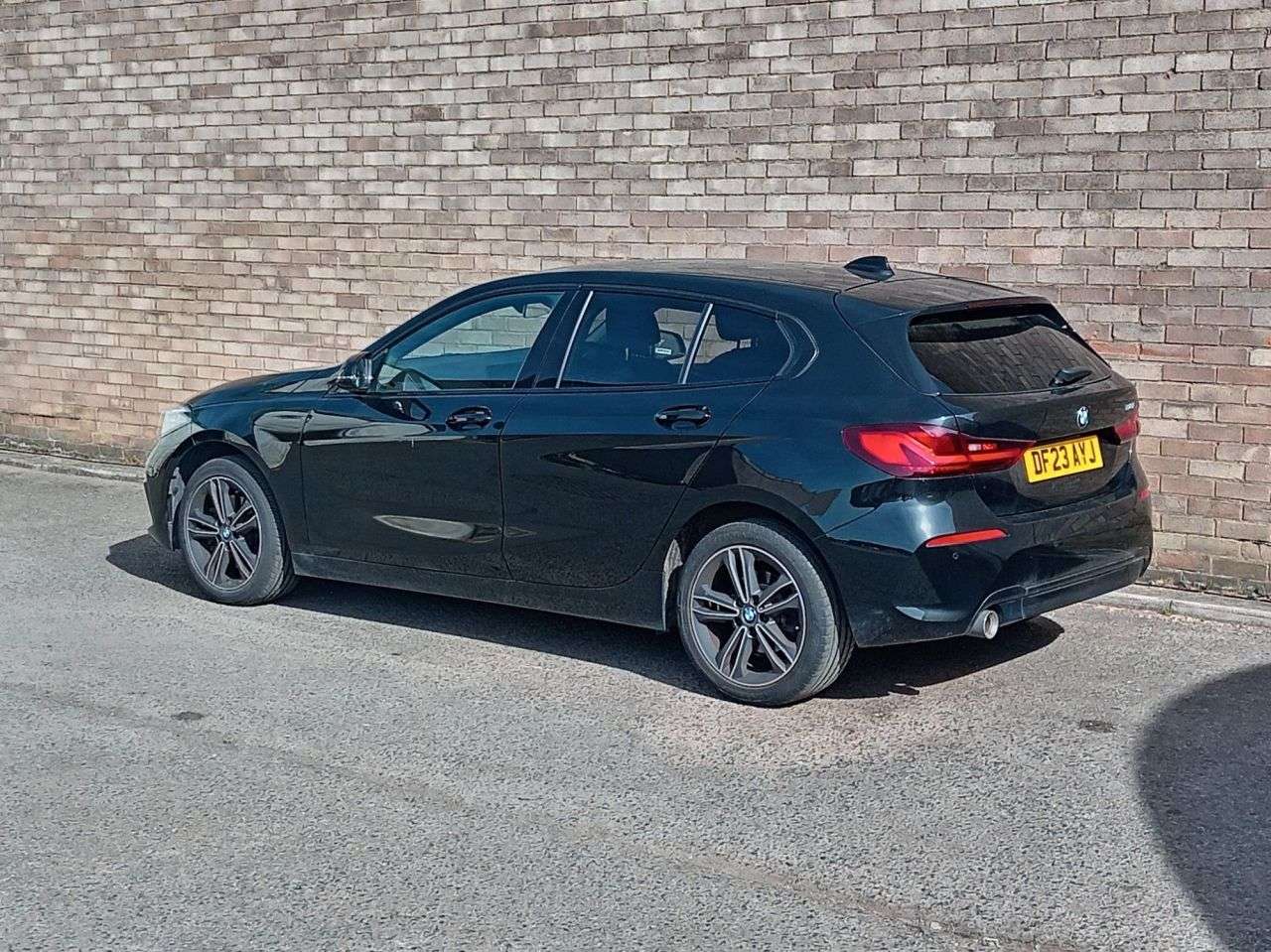 A 2023 BMW 1 SERIES 1.5 118i Sport (LCP) Hatchback 5dr Petrol DCT Euro 6 (s/s) (136 ps) A 2023 BMW 1 SERIES 1.5 118i Sport (LCP) Hatchback 5dr Petrol DCT Euro 6 (s/s) (136 ps)