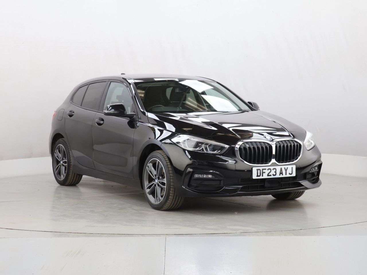 A 2023 BMW 1 SERIES 1.5 118i Sport (LCP) Hatchback 5dr Petrol DCT Euro 6 (s/s) (136 ps) A 2023 BMW 1 SERIES 1.5 118i Sport (LCP) Hatchback 5dr Petrol DCT Euro 6 (s/s) (136 ps)