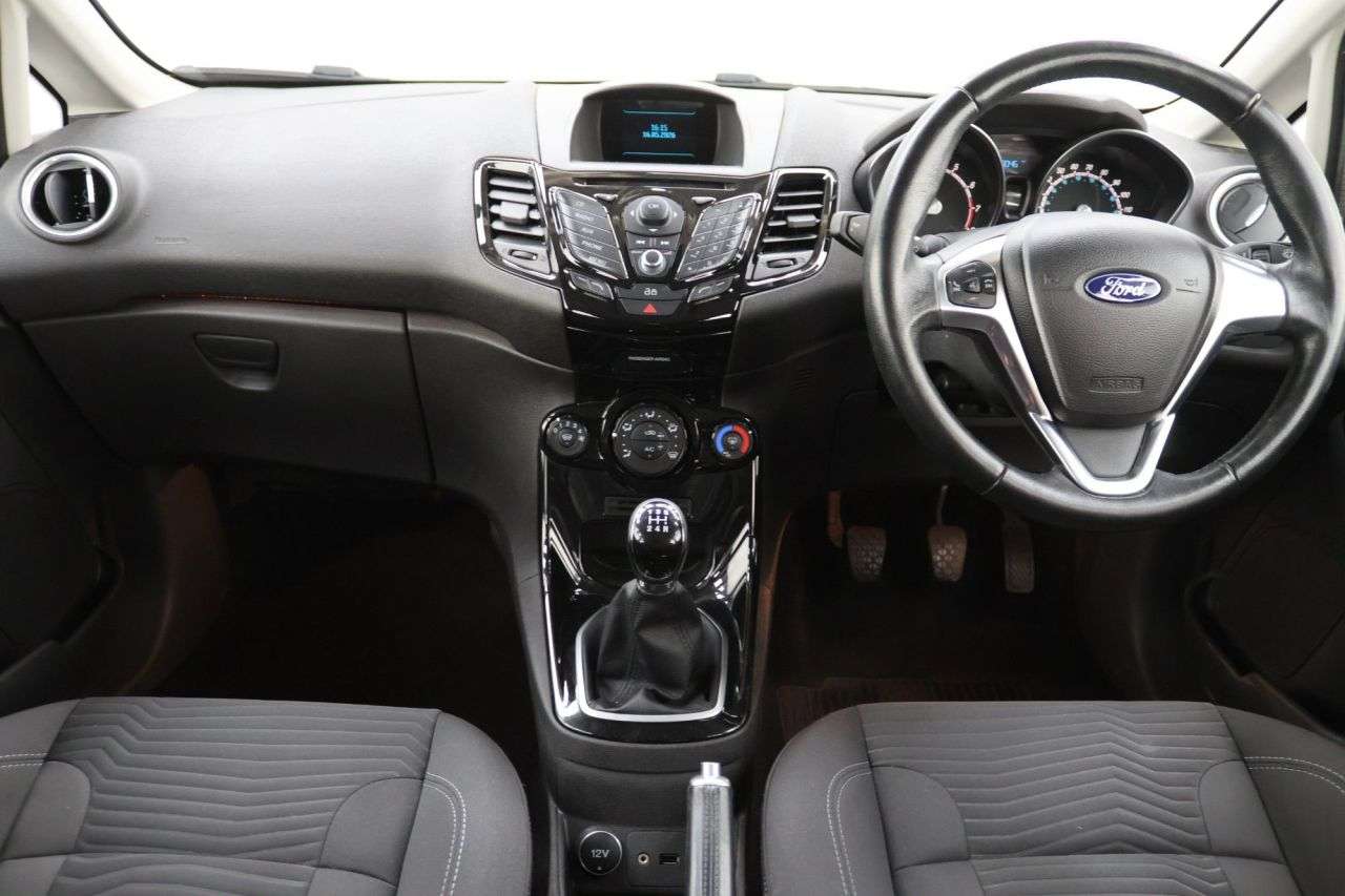 2015 FORD FIESTA 2015 FORD FIESTA