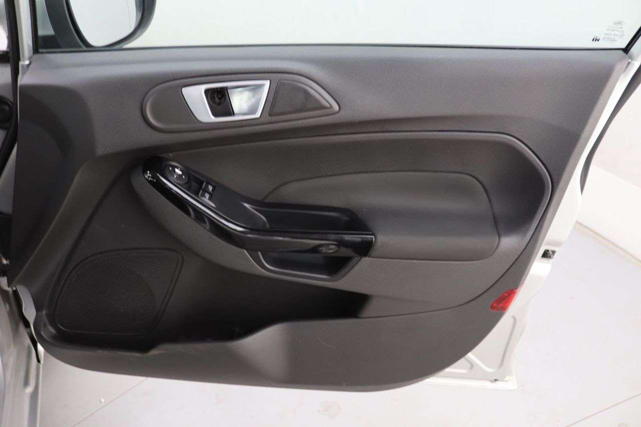 2015 FORD FIESTA 2015 FORD FIESTA