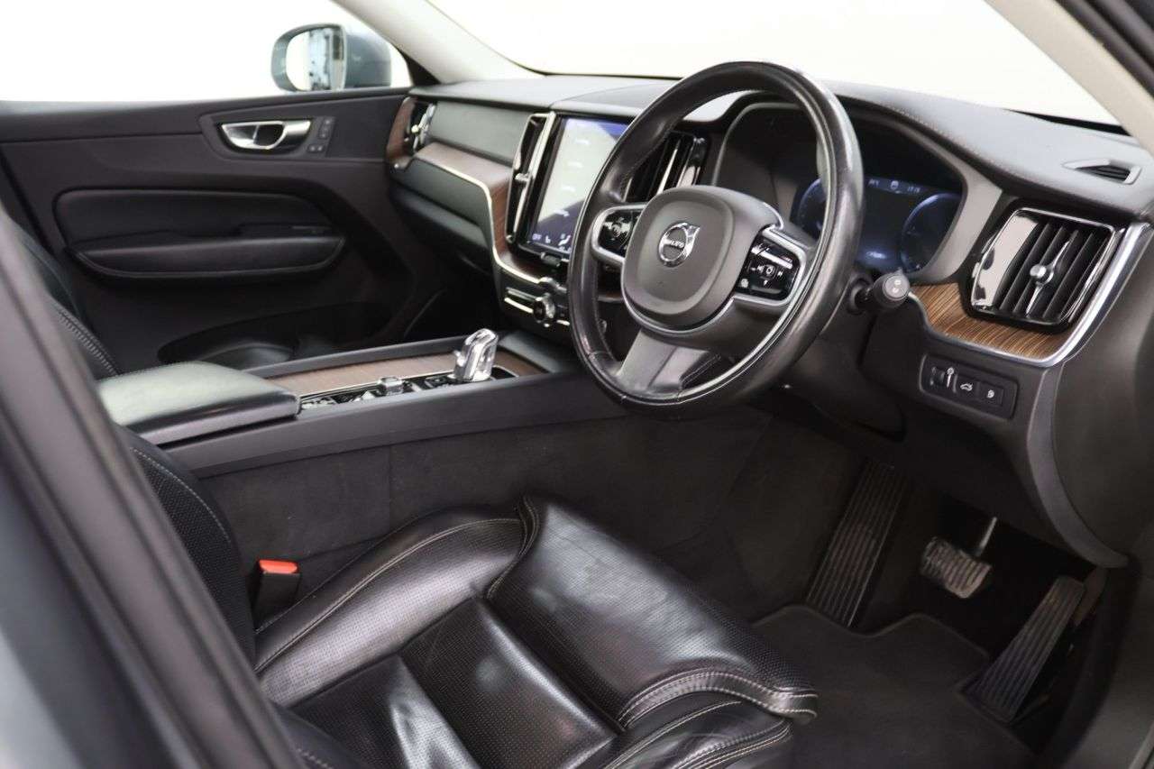 2018 VOLVO XC60 2018 VOLVO XC60