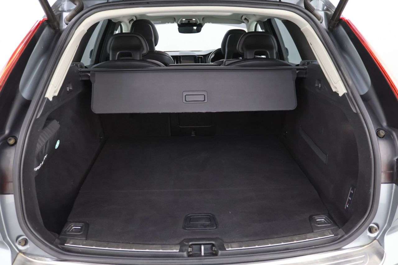 2018 VOLVO XC60 2018 VOLVO XC60