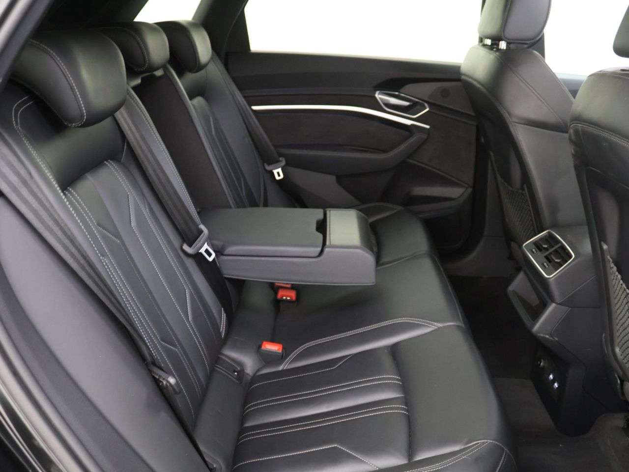 2020 AUDI E-TRON 2020 AUDI E-TRON