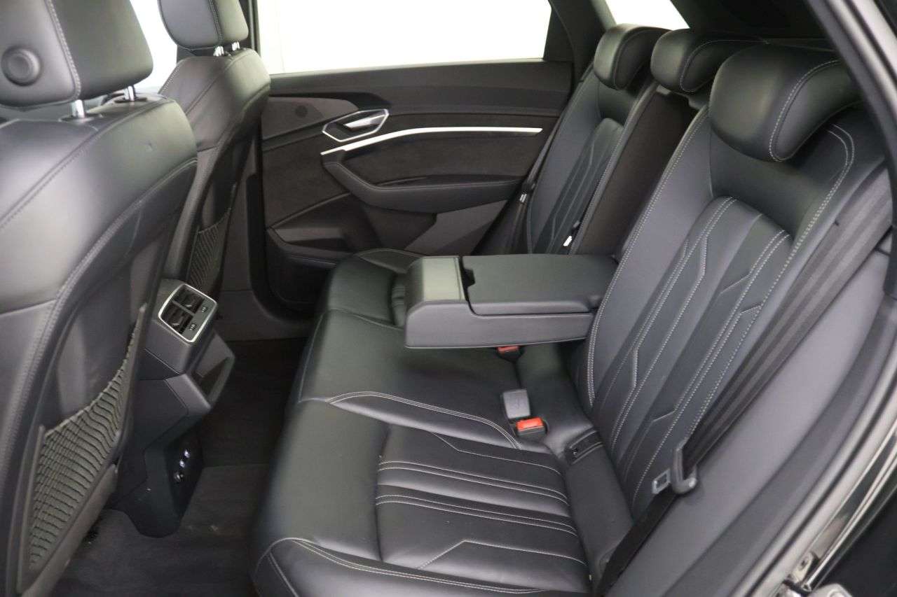2020 AUDI E-TRON 2020 AUDI E-TRON