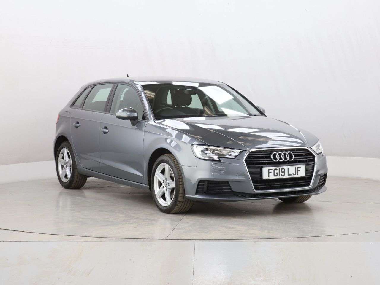 A 2019 AUDI A3 1.5 TFSI CoD 35 SE Technik Sportback 5dr Petrol Manual Euro 6 (s/s) (150 ps A 2019 AUDI A3 1.5 TFSI CoD 35 SE Technik Sportback 5dr Petrol Manual Euro 6 (s/s) (150 ps