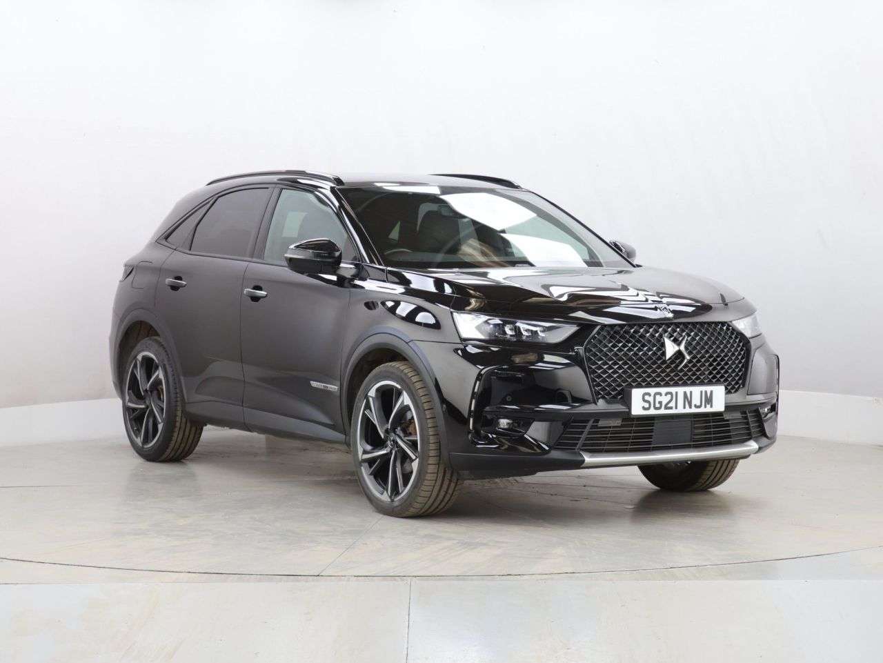 A 2021 DS AUTOMOBILES DS 7 1.6 PureTech Louvre Crossback 5dr Petrol EAT8 Euro 6 (s/s) (225 ps) A 2021 DS AUTOMOBILES DS 7 1.6 PureTech Louvre Crossback 5dr Petrol EAT8 Euro 6 (s/s) (225 ps)