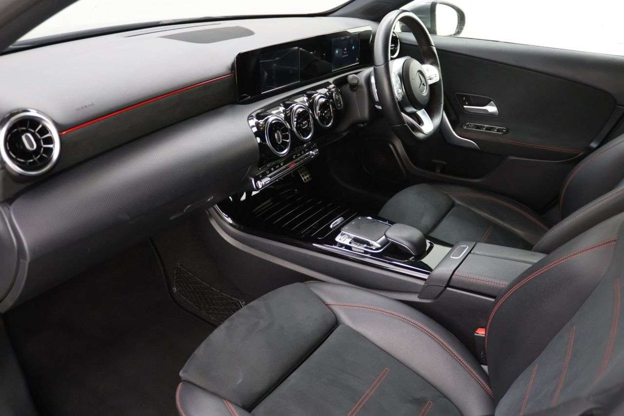 2018 MERCEDES-BENZ A CLASS 2018 MERCEDES-BENZ A CLASS