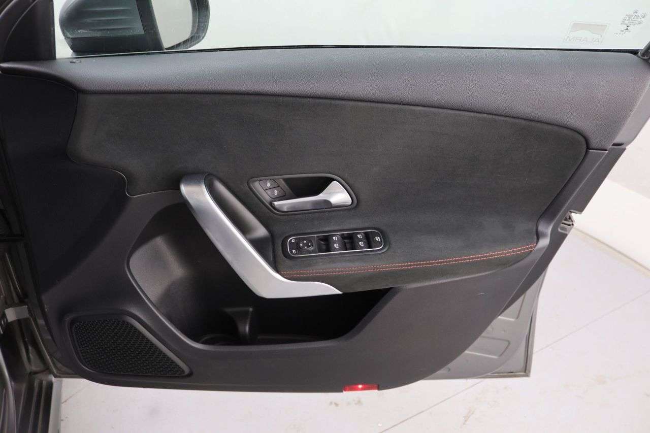 2018 MERCEDES-BENZ A CLASS 2018 MERCEDES-BENZ A CLASS