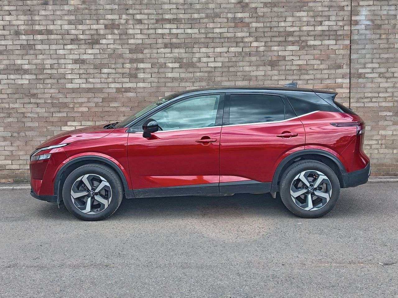 A 2023 NISSAN QASHQAI 1.3 DIG-T MHEV N-Connecta SUV 5dr Petrol Hybrid XTRON Euro 6 (s/s) (158 ps) A 2023 NISSAN QASHQAI 1.3 DIG-T MHEV N-Connecta SUV 5dr Petrol Hybrid XTRON Euro 6 (s/s) (158 ps)