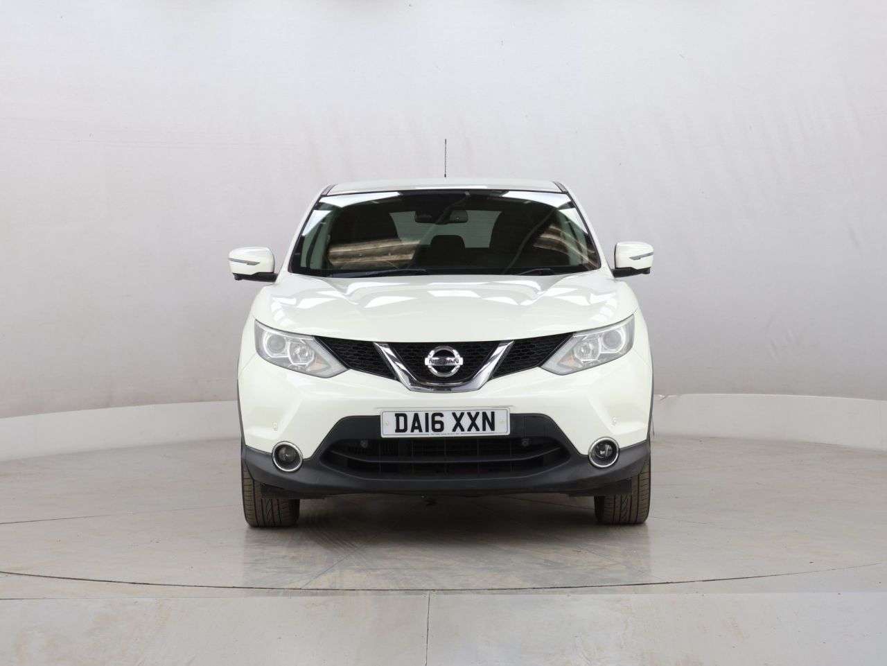 A 2016 NISSAN QASHQAI 1.5 dCi N-Connecta SUV 5dr Diesel Manual 2WD Euro 6 (s/s) (110 ps) A 2016 NISSAN QASHQAI 1.5 dCi N-Connecta SUV 5dr Diesel Manual 2WD Euro 6 (s/s) (110 ps)