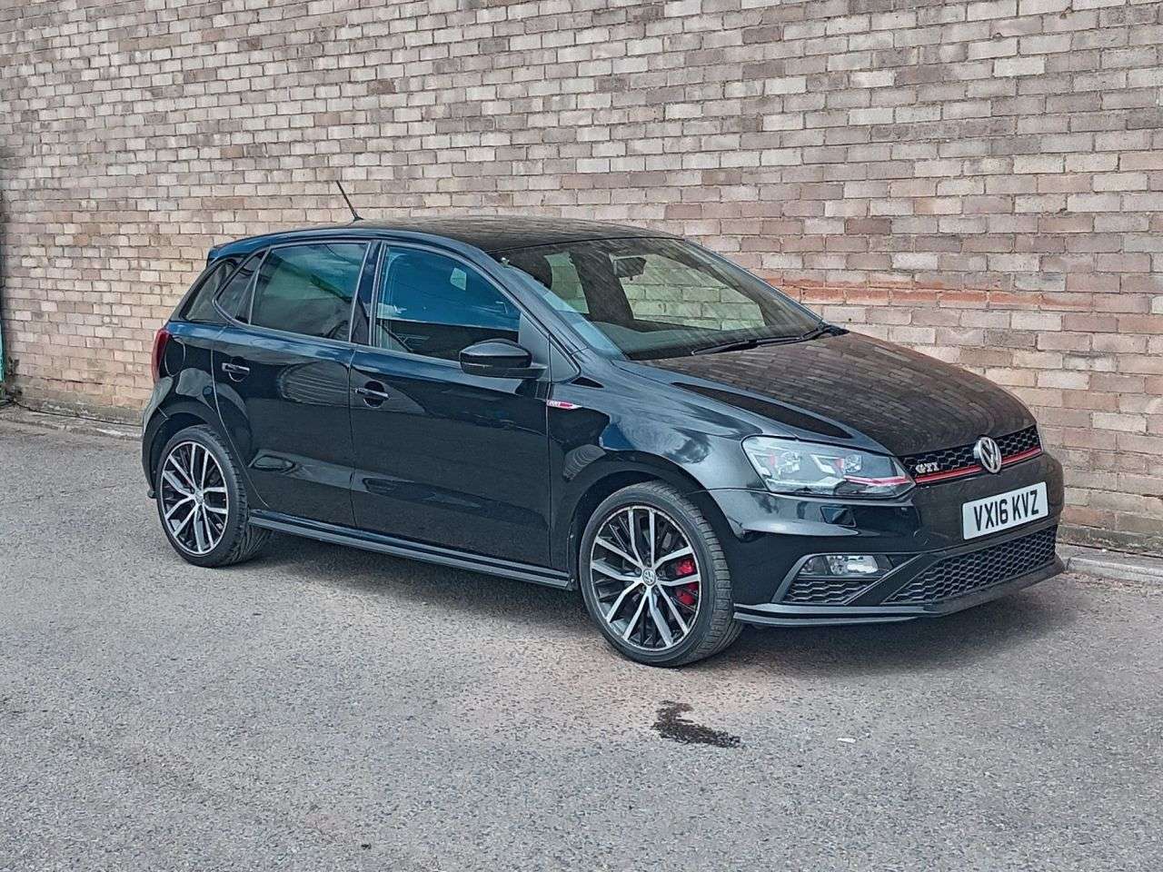 A 2016 VOLKSWAGEN POLO 1.8 TSI BlueMotion Tech GTI Hatchback 5dr Petrol DSG Euro 6 (s/s) (192 ps) A 2016 VOLKSWAGEN POLO 1.8 TSI BlueMotion Tech GTI Hatchback 5dr Petrol DSG Euro 6 (s/s) (192 ps)