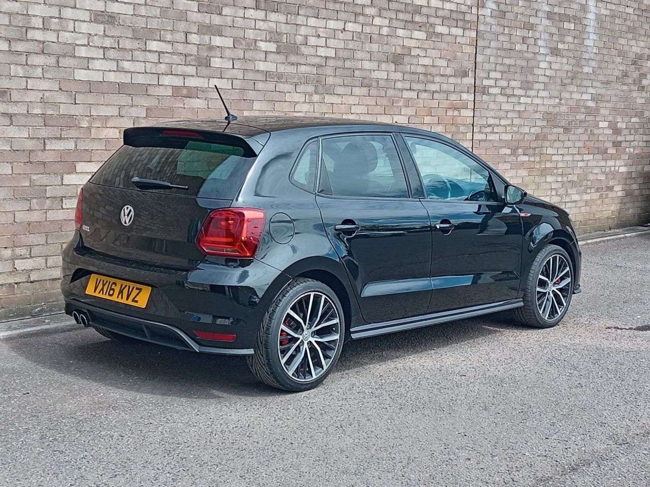 A 2016 VOLKSWAGEN POLO 1.8 TSI BlueMotion Tech GTI Hatchback 5dr Petrol DSG Euro 6 (s/s) (192 ps) A 2016 VOLKSWAGEN POLO 1.8 TSI BlueMotion Tech GTI Hatchback 5dr Petrol DSG Euro 6 (s/s) (192 ps)
