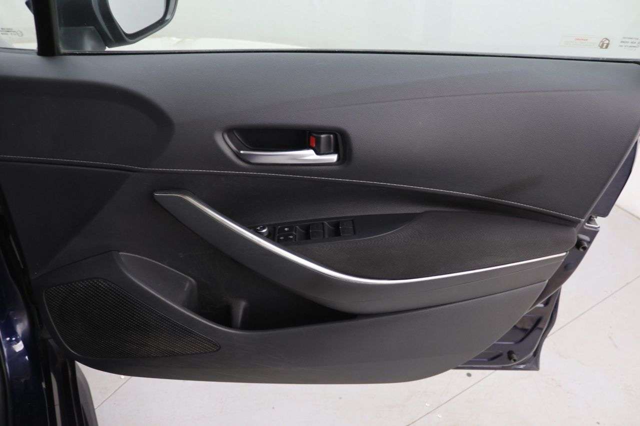 2021 TOYOTA COROLLA 2021 TOYOTA COROLLA