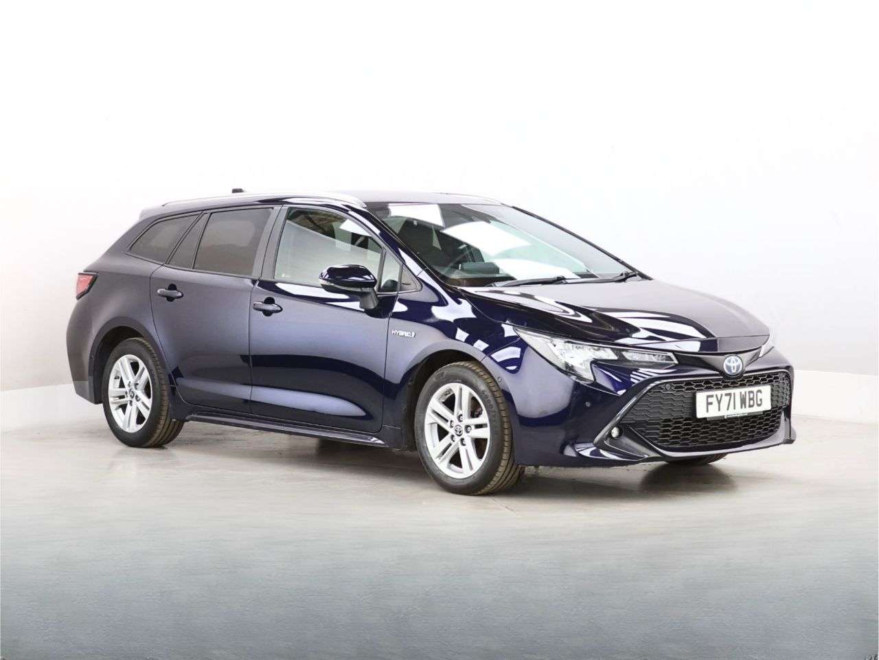 A 2021 TOYOTA COROLLA 1.8 VVT-h GPF Icon Tech Touring Sports 5dr Petrol Hybrid CVT Euro 6 (s/s) ( A 2021 TOYOTA COROLLA 1.8 VVT-h GPF Icon Tech Touring Sports 5dr Petrol Hybrid CVT Euro 6 (s/s) (