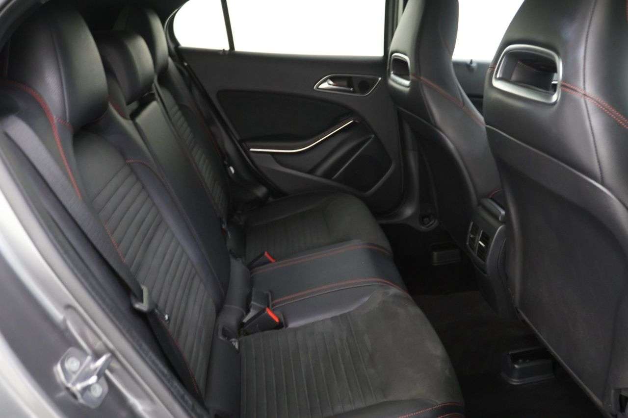 2018 MERCEDES-BENZ GLA CLASS 2018 MERCEDES-BENZ GLA CLASS