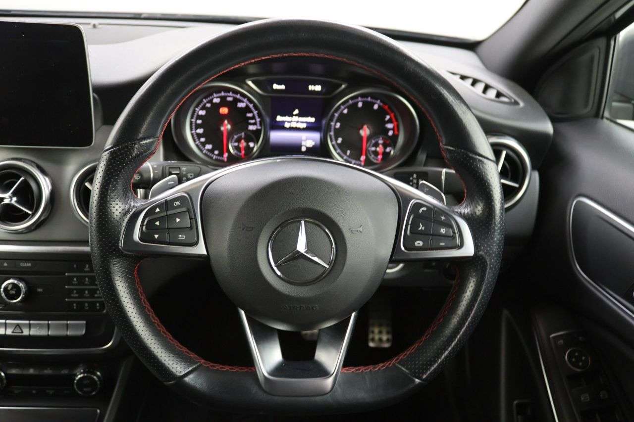 2018 MERCEDES-BENZ GLA CLASS 2018 MERCEDES-BENZ GLA CLASS