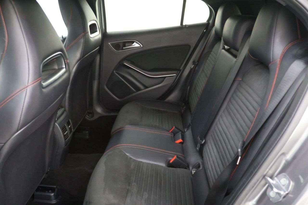 2018 MERCEDES-BENZ GLA CLASS 2018 MERCEDES-BENZ GLA CLASS