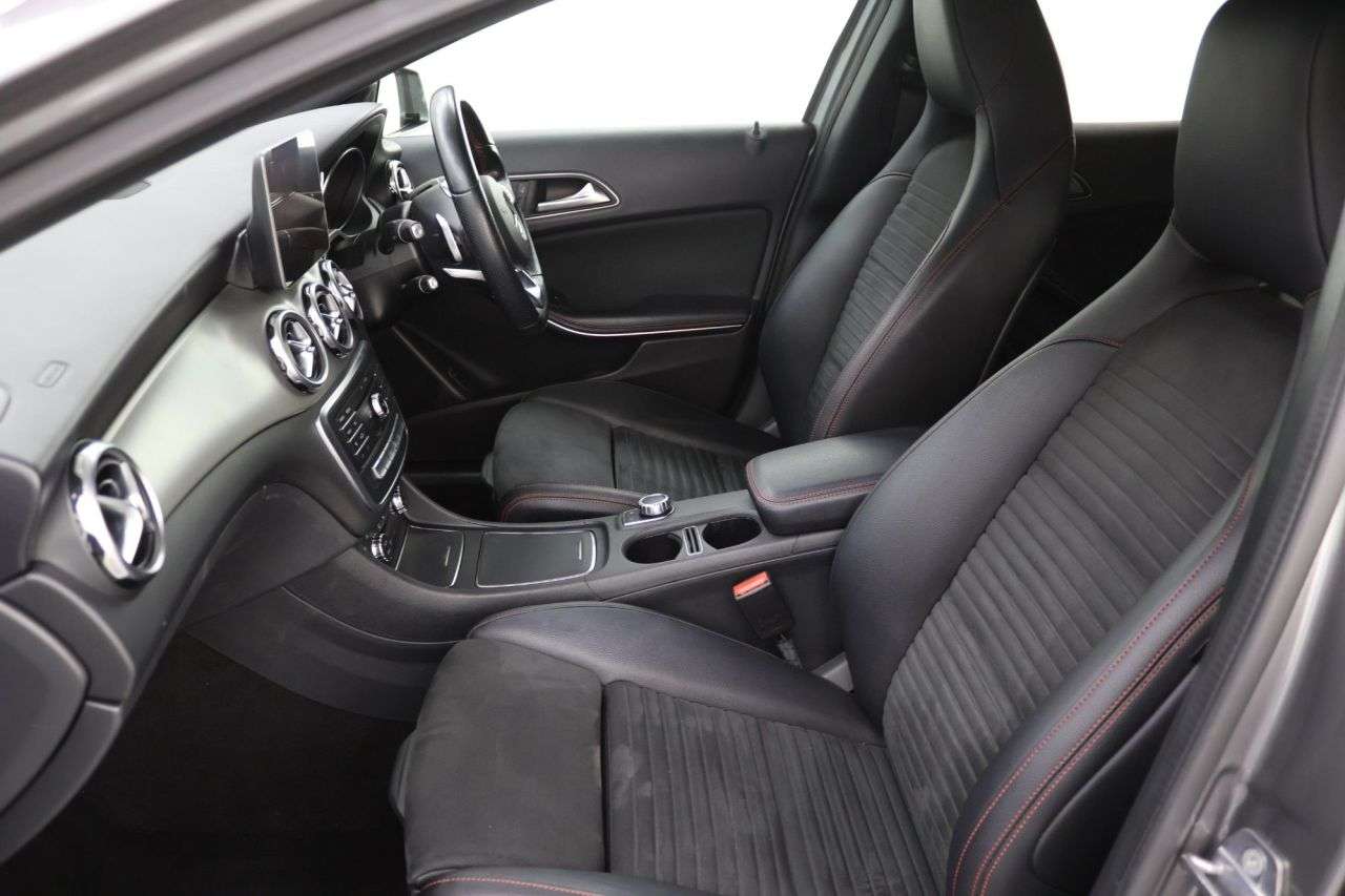 2018 MERCEDES-BENZ GLA CLASS 2018 MERCEDES-BENZ GLA CLASS