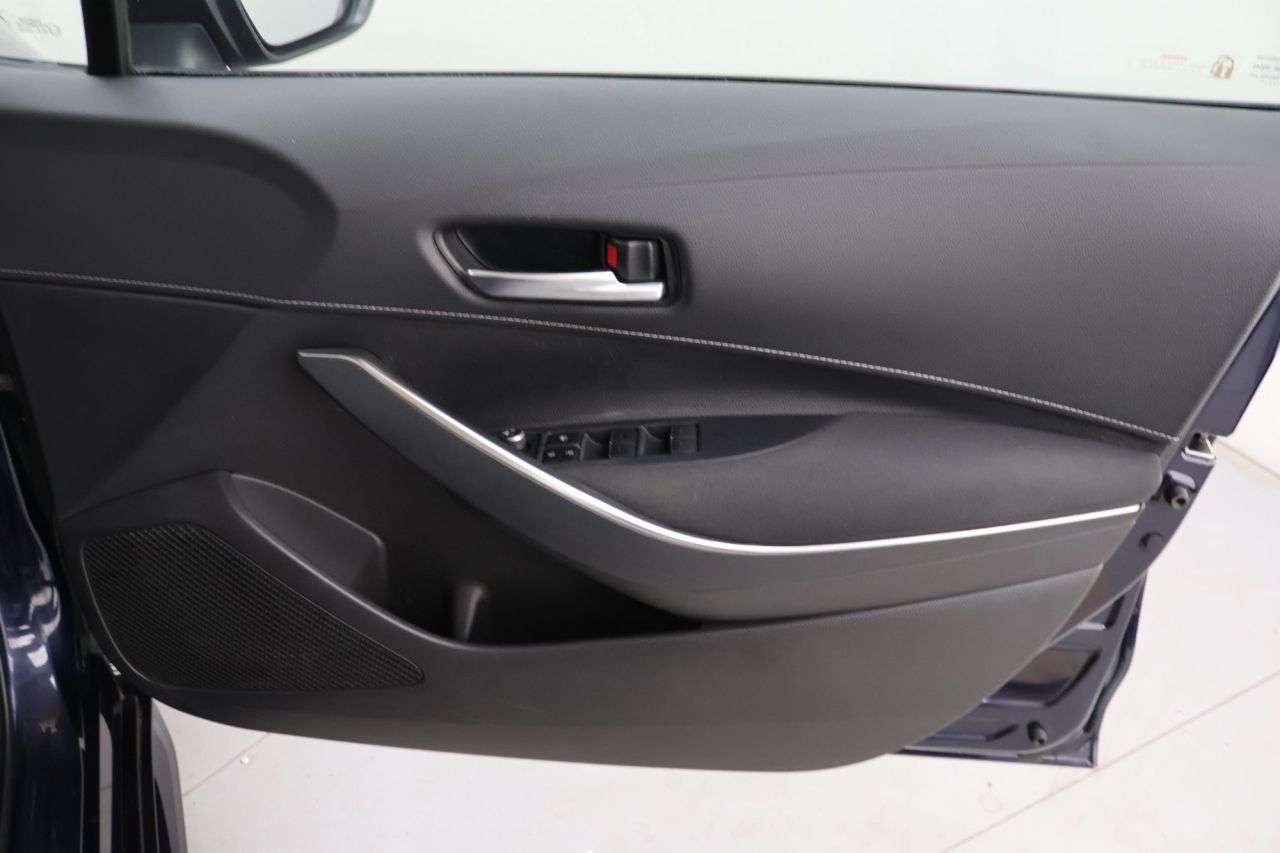 2021 TOYOTA COROLLA 2021 TOYOTA COROLLA
