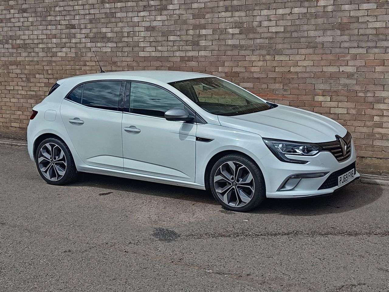 A 2019 RENAULT MEGANE 1.3 TCe GT Line Hatchback 5dr Petrol Manual Euro 6 (s/s) (140 ps) A 2019 RENAULT MEGANE 1.3 TCe GT Line Hatchback 5dr Petrol Manual Euro 6 (s/s) (140 ps)