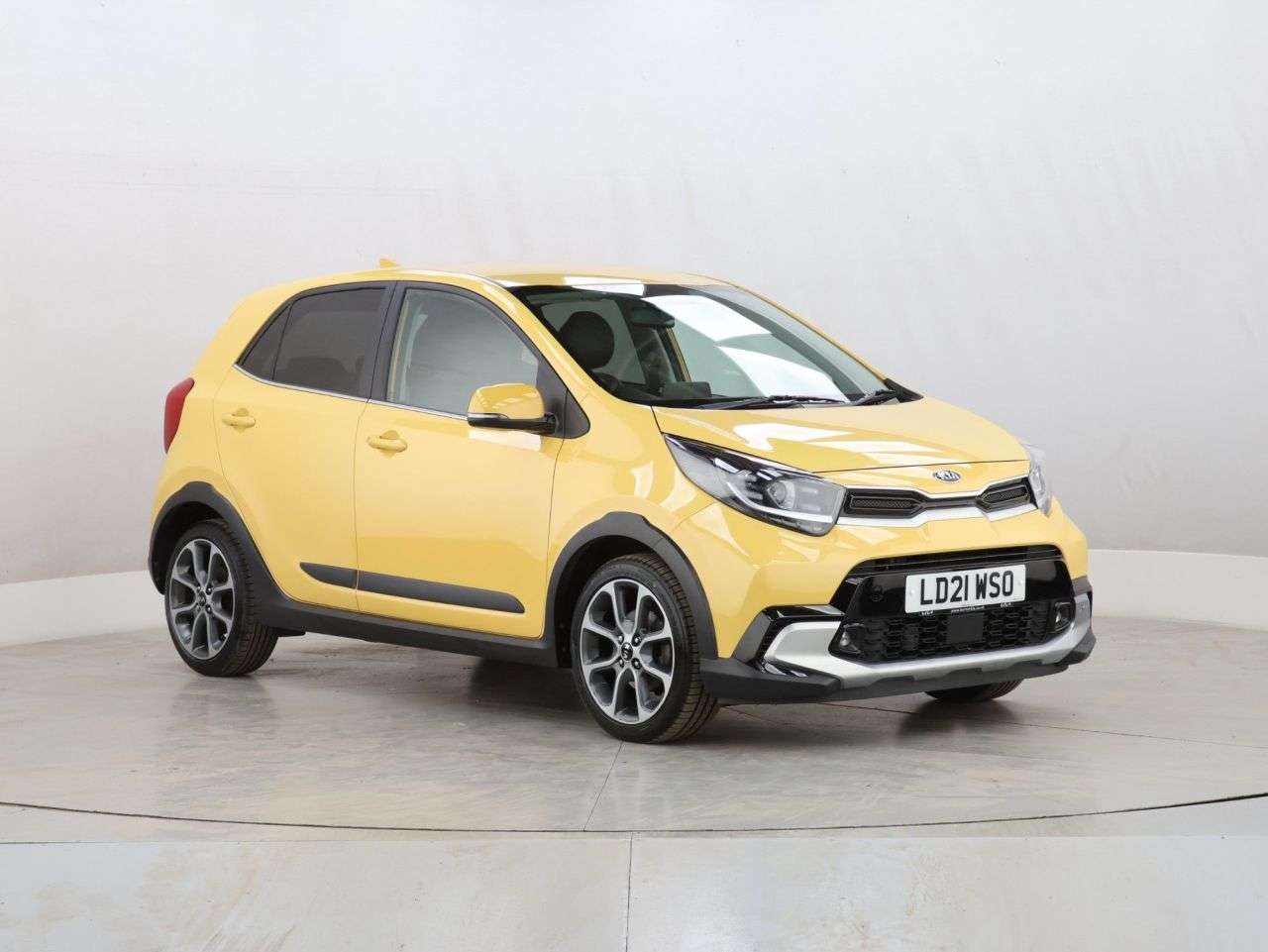 A 2021 KIA PICANTO 1.0 DPi X-Line Hatchback 5dr Petrol Manual Euro 6 (s/s) (66 bhp) A 2021 KIA PICANTO 1.0 DPi X-Line Hatchback 5dr Petrol Manual Euro 6 (s/s) (66 bhp)