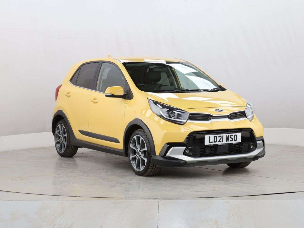 A 2021 KIA PICANTO 1.0 DPi X-Line Hatchback 5dr Petrol Manual Euro 6 (s/s) (66 bhp) A 2021 KIA PICANTO 1.0 DPi X-Line Hatchback 5dr Petrol Manual Euro 6 (s/s) (66 bhp)