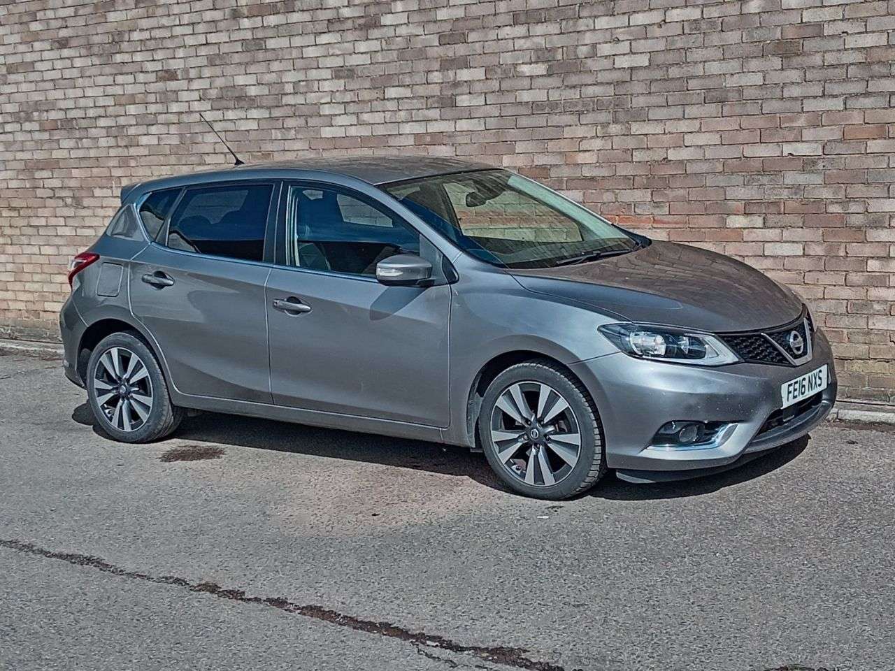 A 2016 NISSAN PULSAR 1.6 DIG-T n-tec Hatchback 5dr Petrol Manual Euro 6 (s/s) (190 ps) A 2016 NISSAN PULSAR 1.6 DIG-T n-tec Hatchback 5dr Petrol Manual Euro 6 (s/s) (190 ps)