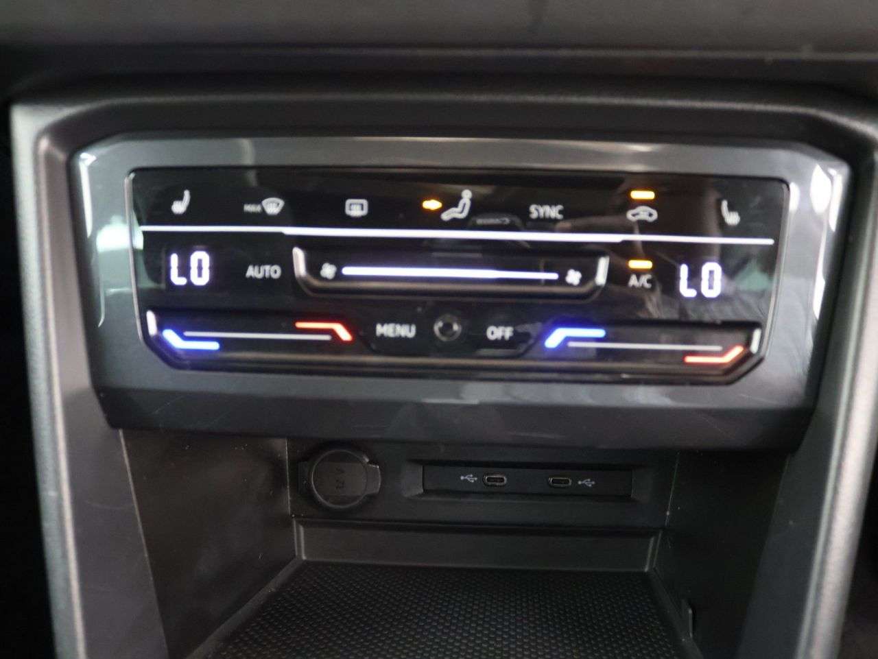 2021 VOLKSWAGEN TIGUAN 2021 VOLKSWAGEN TIGUAN