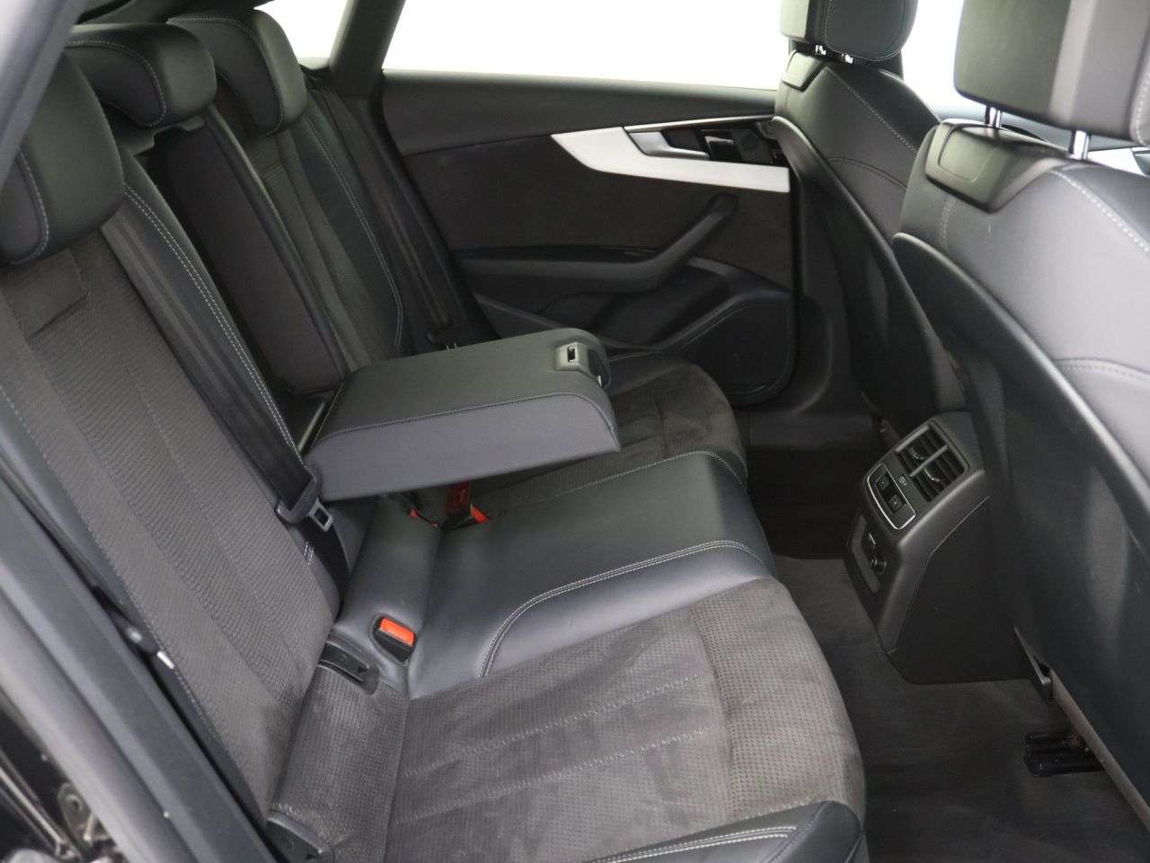 2021 AUDI A5 2021 AUDI A5