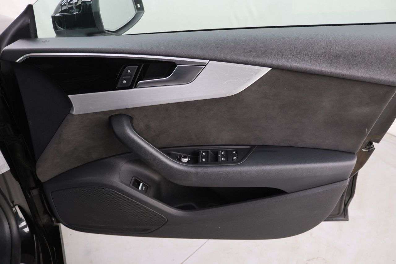 2021 AUDI A5 2021 AUDI A5