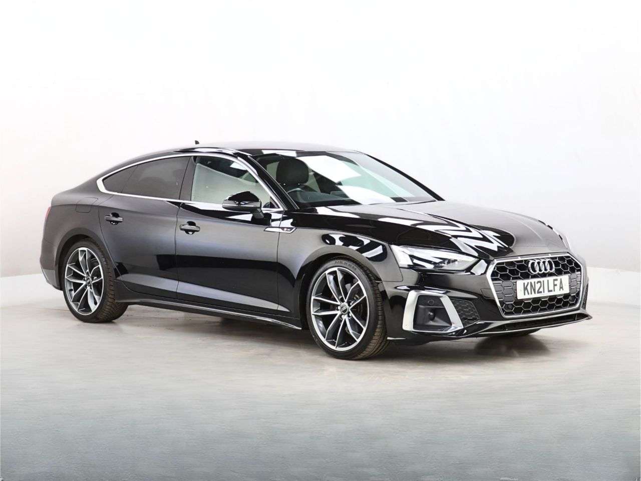 A 2021 AUDI A5 2.0 TDI 35 S line Sportback 5dr Diesel S Tronic Euro 6 (s/s) (163 ps) A 2021 AUDI A5 2.0 TDI 35 S line Sportback 5dr Diesel S Tronic Euro 6 (s/s) (163 ps)