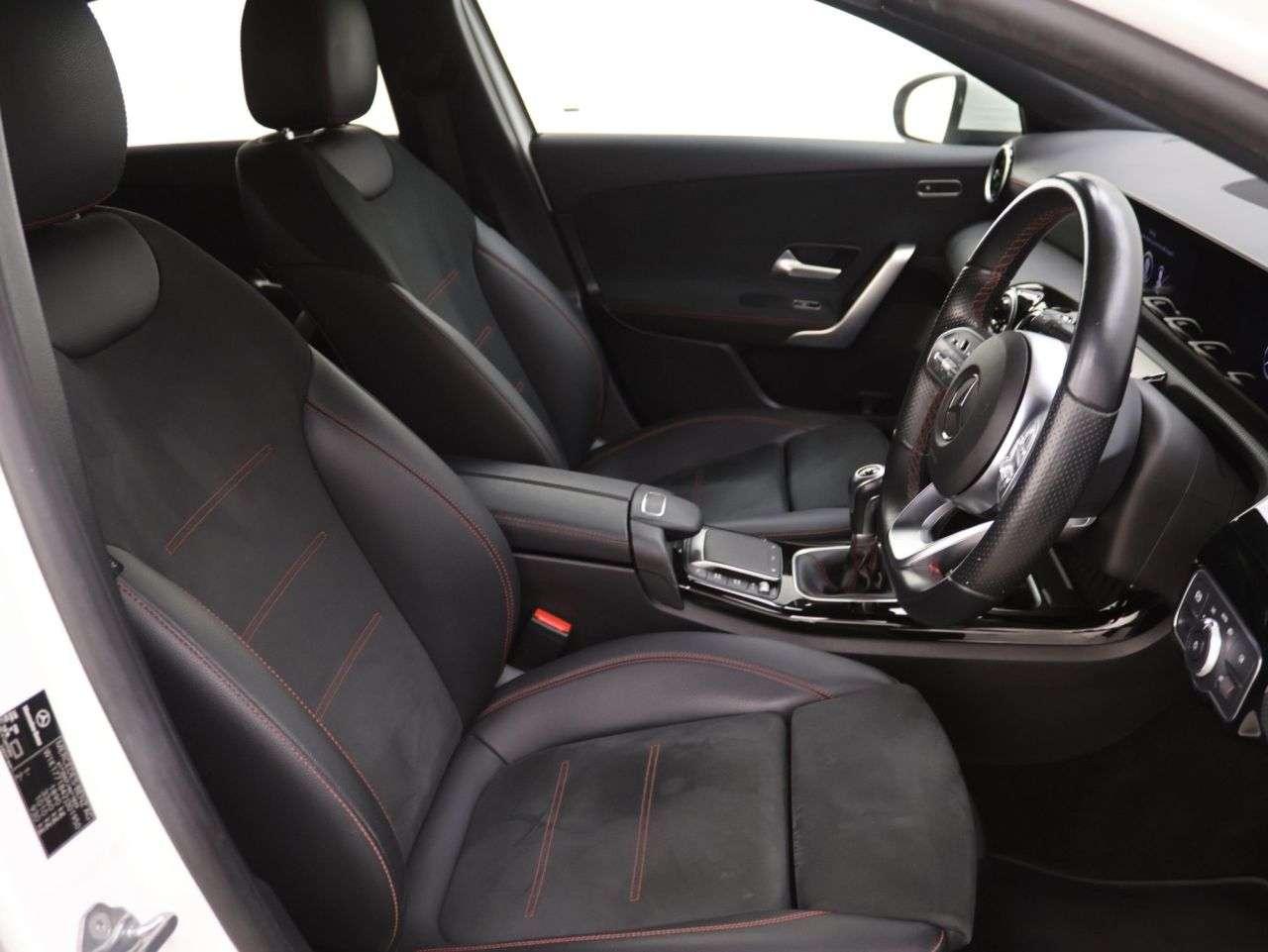 2021 MERCEDES-BENZ A CLASS 2021 MERCEDES-BENZ A CLASS