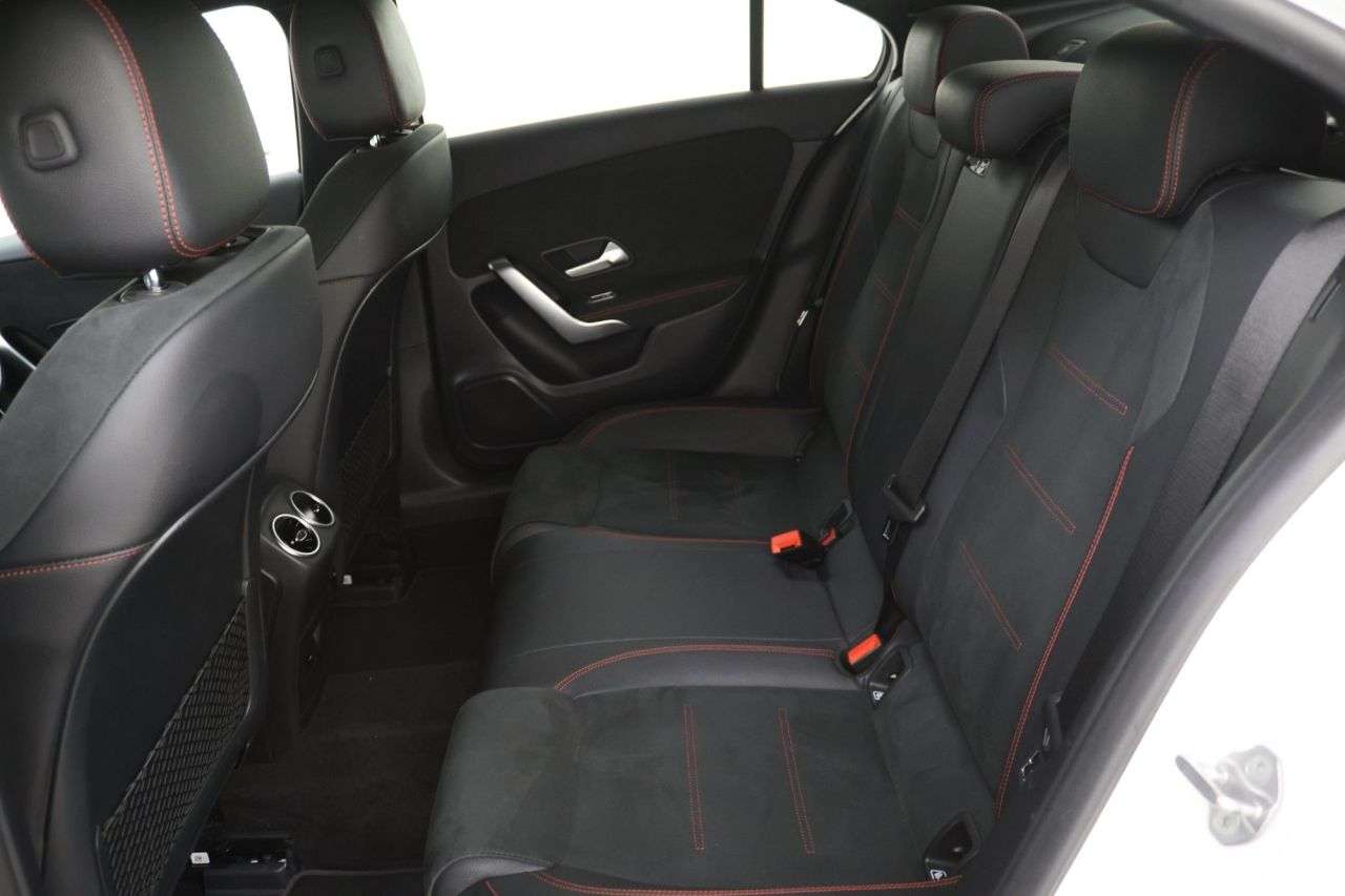 2021 MERCEDES-BENZ A CLASS 2021 MERCEDES-BENZ A CLASS