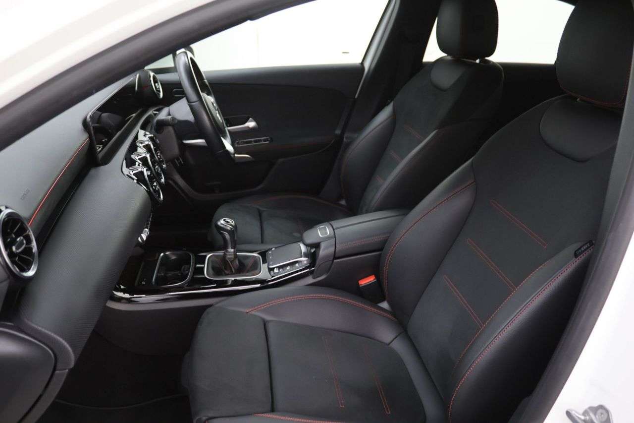 2021 MERCEDES-BENZ A CLASS 2021 MERCEDES-BENZ A CLASS