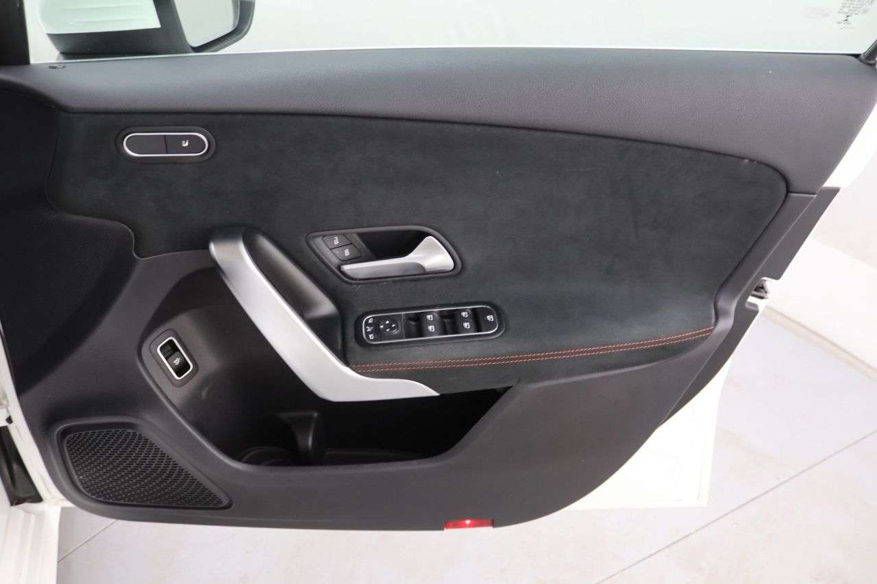 2021 MERCEDES-BENZ A CLASS 2021 MERCEDES-BENZ A CLASS