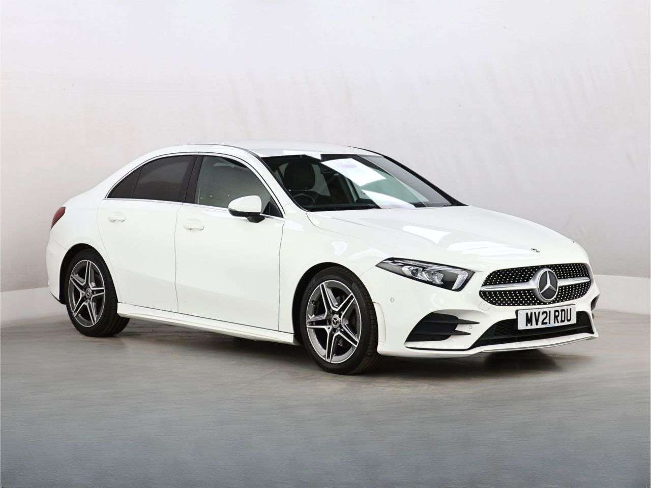A 2021 MERCEDES-BENZ A CLASS 1.3 A180 AMG Line (Executive) Saloon 4dr Petrol Manual Euro 6 (s/s) (136 ps A 2021 MERCEDES-BENZ A CLASS 1.3 A180 AMG Line (Executive) Saloon 4dr Petrol Manual Euro 6 (s/s) (136 ps
