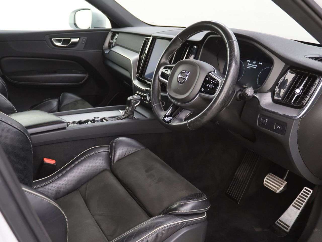2018 VOLVO XC60 2018 VOLVO XC60