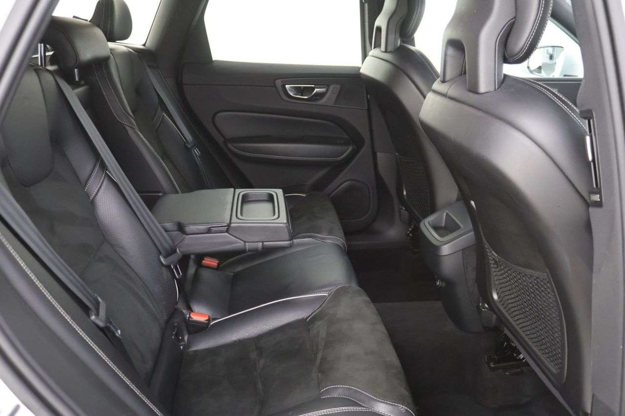 2018 VOLVO XC60 2018 VOLVO XC60