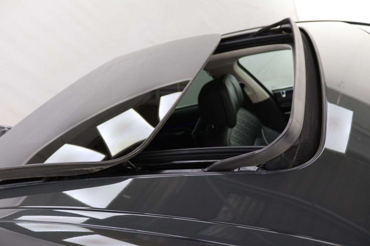 A 2022 BMW 7 SERIES 3.0 745Le 12kWh Saloon 4dr Petrol Plug-in Hybrid Auto xDrive Euro 6 (s/s) ( A 2022 BMW 7 SERIES 3.0 745Le 12kWh Saloon 4dr Petrol Plug-in Hybrid Auto xDrive Euro 6 (s/s) (