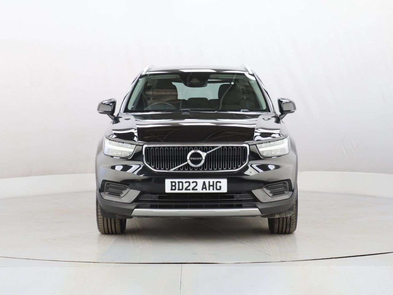 A 2022 VOLVO XC40 1.5 T3 Momentum SUV 5dr Petrol Manual Euro 6 (s/s) (163 ps) A 2022 VOLVO XC40 1.5 T3 Momentum SUV 5dr Petrol Manual Euro 6 (s/s) (163 ps)