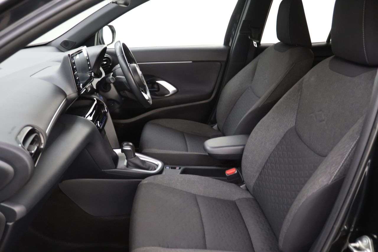 2023 TOYOTA YARIS CROSS 2023 TOYOTA YARIS CROSS