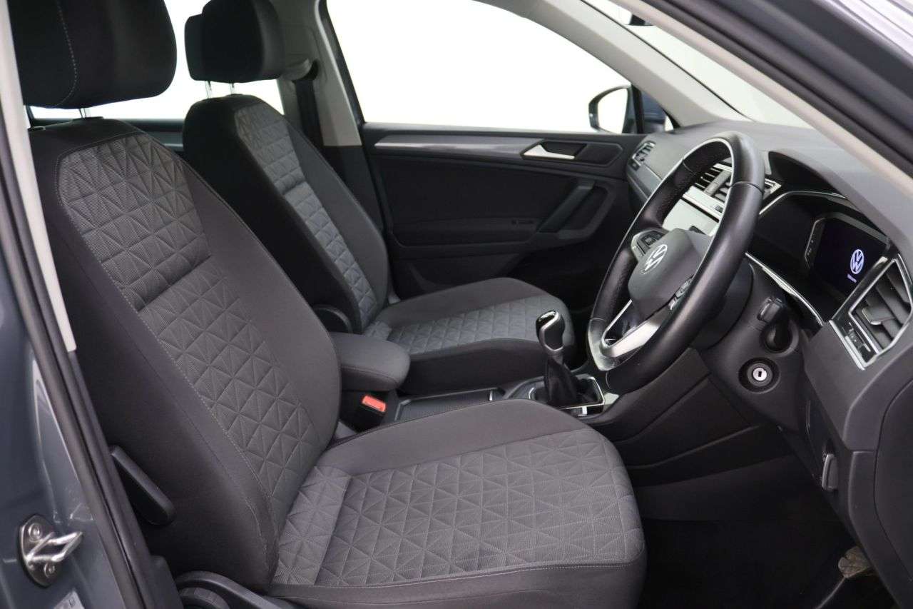 2022 VOLKSWAGEN TIGUAN 2022 VOLKSWAGEN TIGUAN
