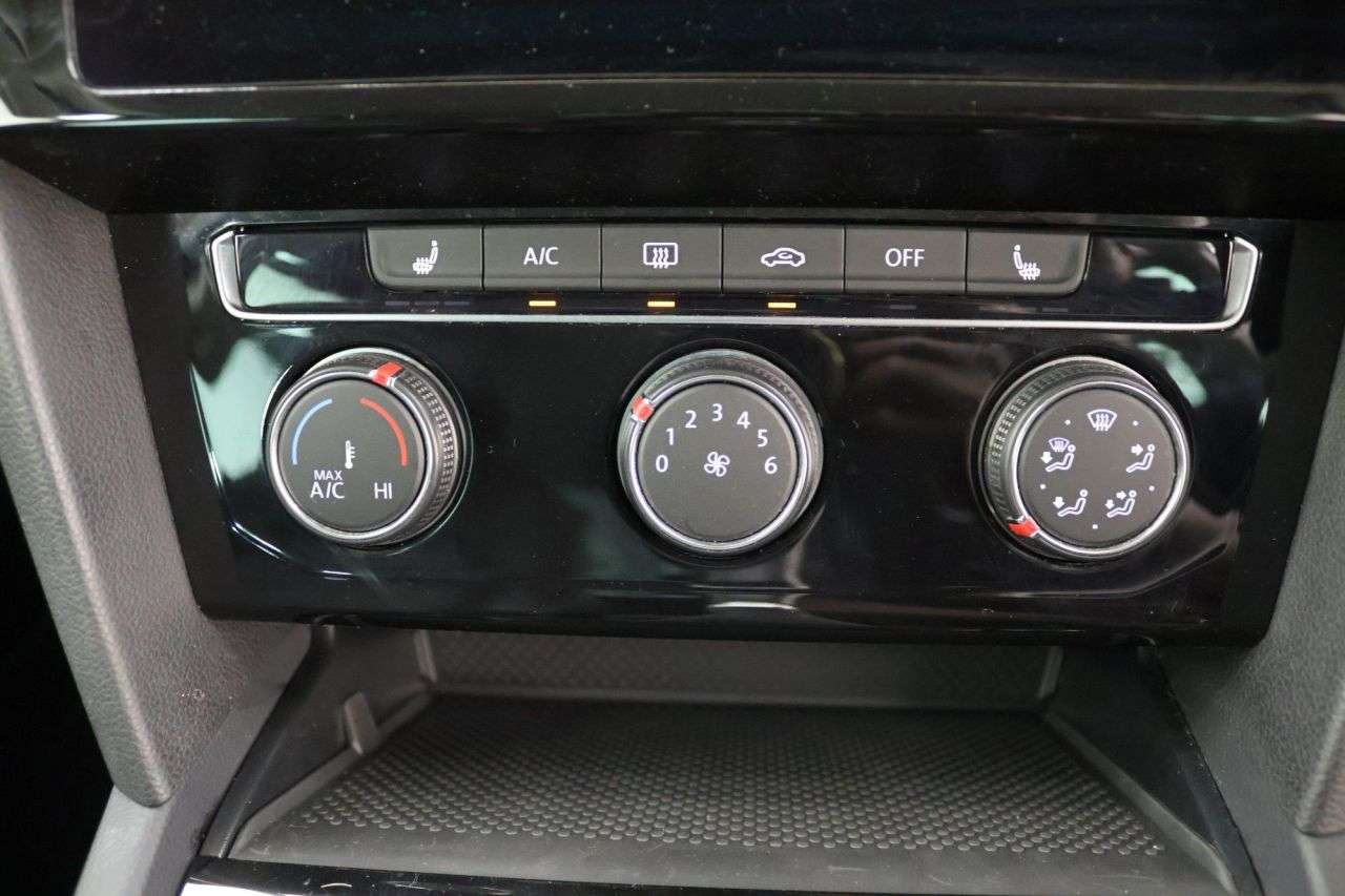 2021 VOLKSWAGEN PASSAT 2021 VOLKSWAGEN PASSAT