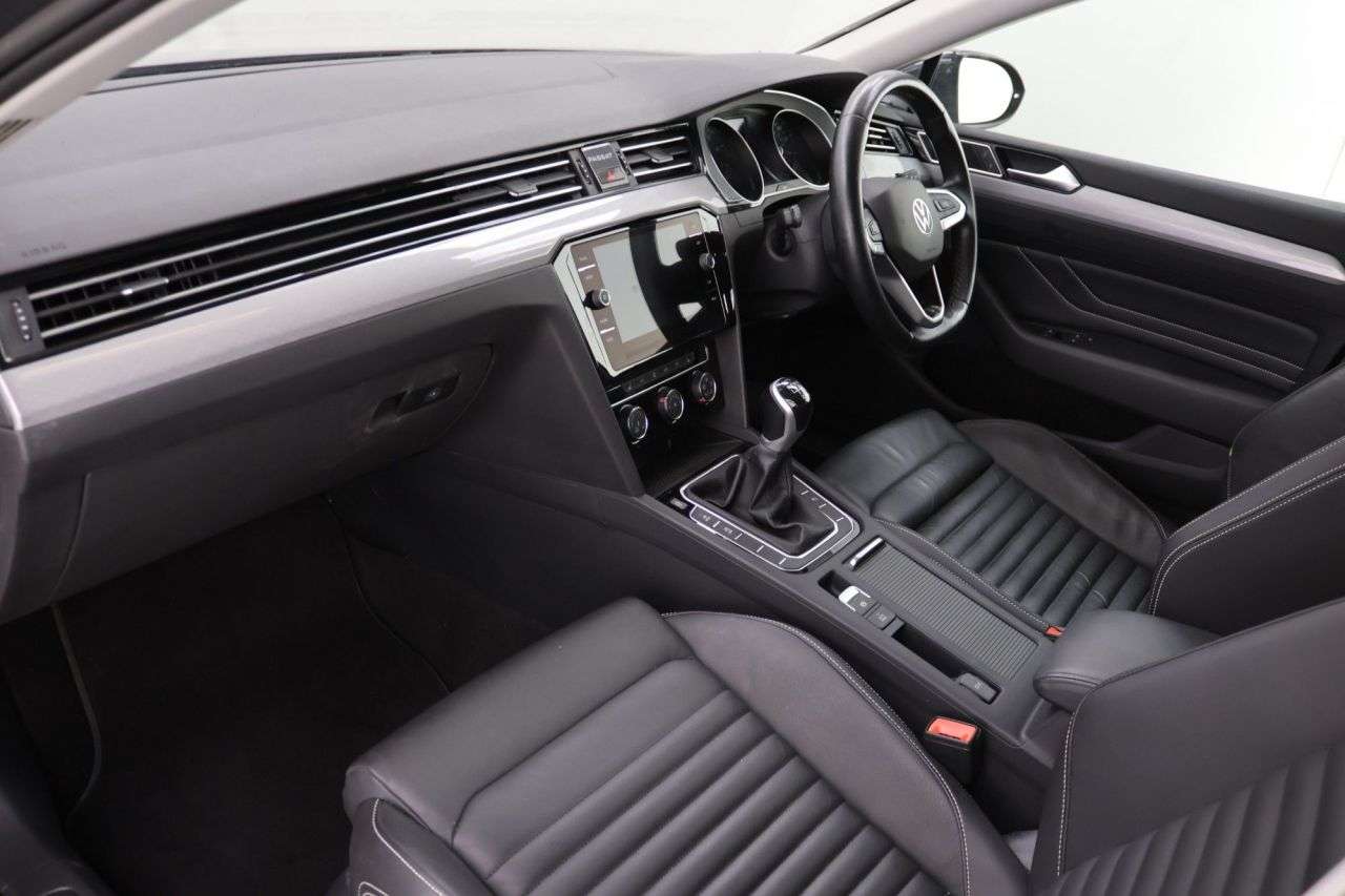 2021 VOLKSWAGEN PASSAT 2021 VOLKSWAGEN PASSAT
