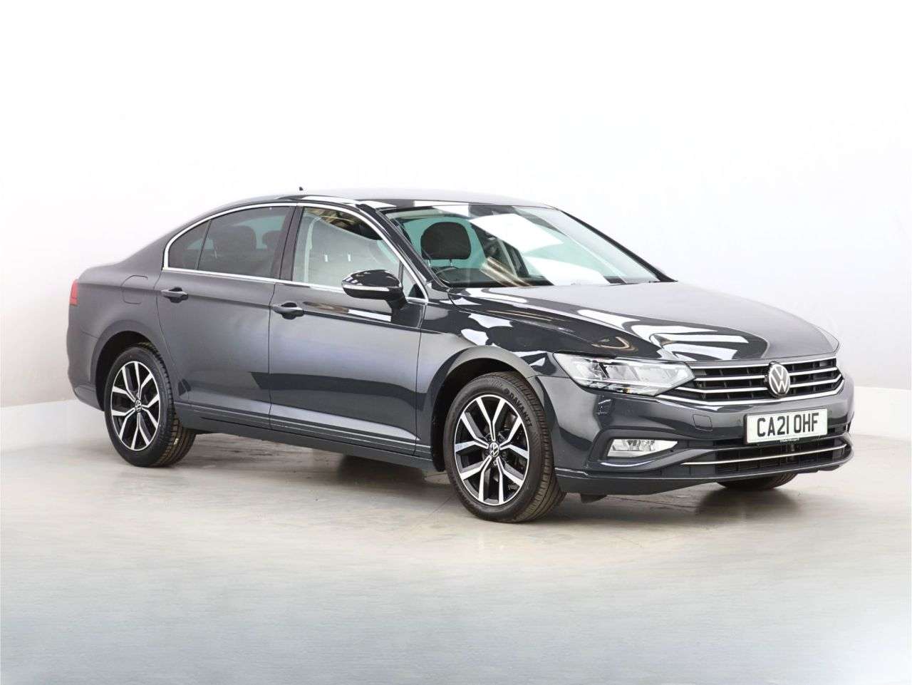 A 2021 VOLKSWAGEN PASSAT 1.5 TSI EVO SEL Saloon 4dr Petrol Manual Euro 6 (s/s) (150 ps) A 2021 VOLKSWAGEN PASSAT 1.5 TSI EVO SEL Saloon 4dr Petrol Manual Euro 6 (s/s) (150 ps)
