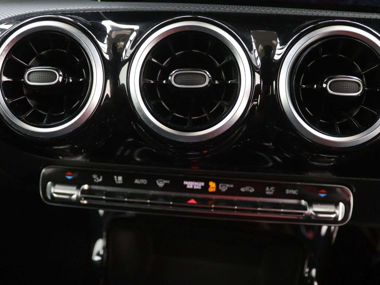 2019 MERCEDES-BENZ A CLASS 2019 MERCEDES-BENZ A CLASS