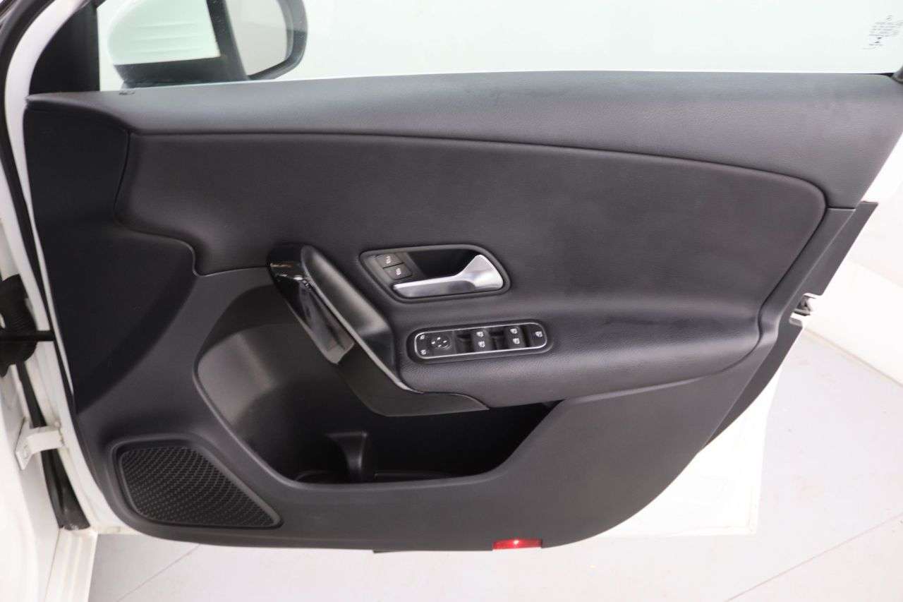 2018 MERCEDES-BENZ A CLASS 2018 MERCEDES-BENZ A CLASS
